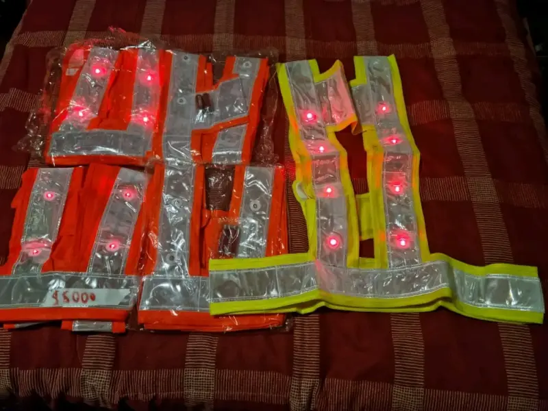 Chalecos reflectantes con luces LED - 1