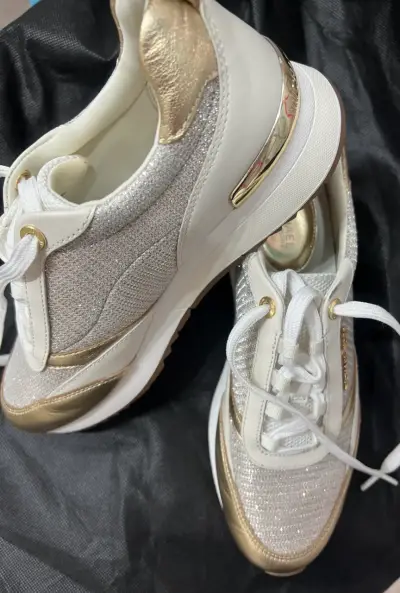 Zapatillas Michael Kors doradas - miniatura 6