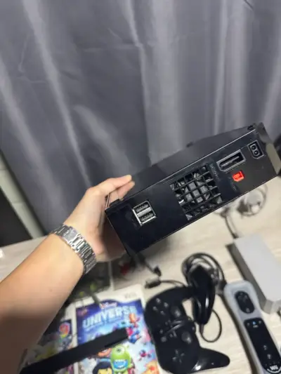 Consola Wii desbloqueada con juegos y accesorios - miniatura 6