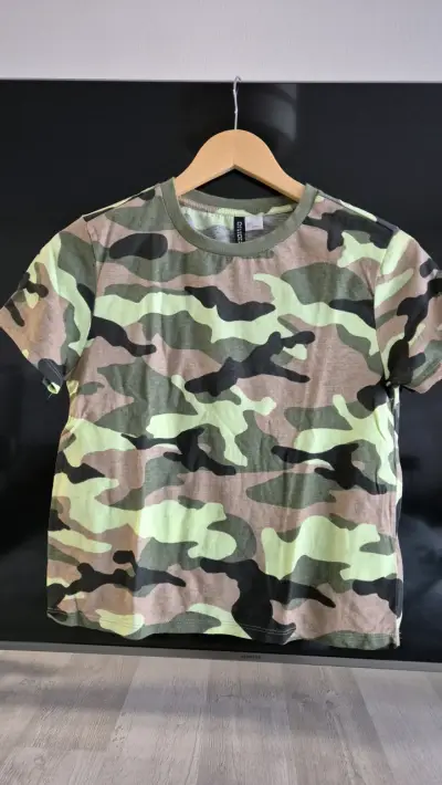 Polera camuflaje verde militar - miniatura 1