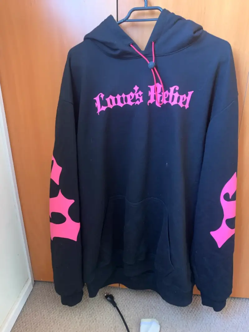 Polerón negro Love's Rebel - 1