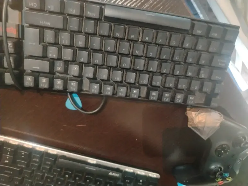 Teclado mecánico redragon k552 switches azules - 1