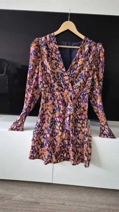 Vestido corto estampado floral - miniatura 1