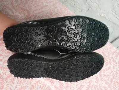 Zapatillas Puma negras - miniatura 3