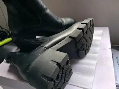 Botines negros de cuero - miniatura 3