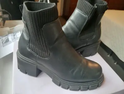 Botines negros de cuero - miniatura 5