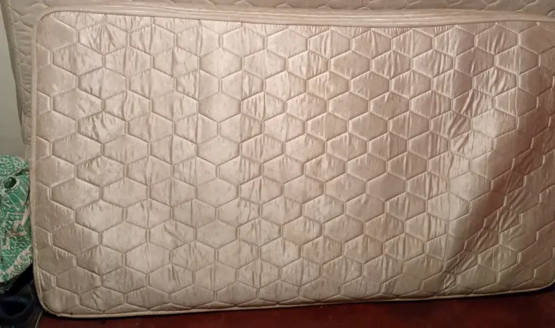 Colchón individual beige
