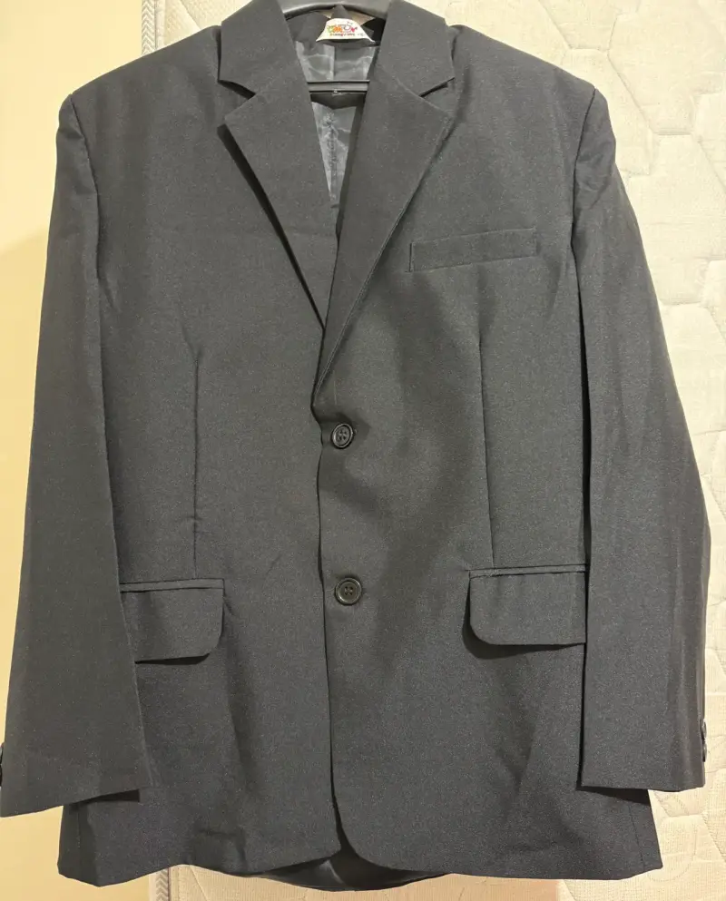 Blazer negro hombre elegante - 1