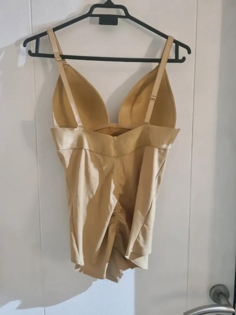 Body beige tipo faja - 2