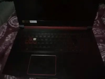 Laptop gamer Nitro acer 5 (reparación/repuesto) - miniatura 1