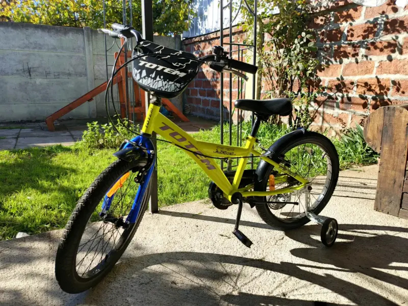 Bicicleta Totem amarilla para niños - 1