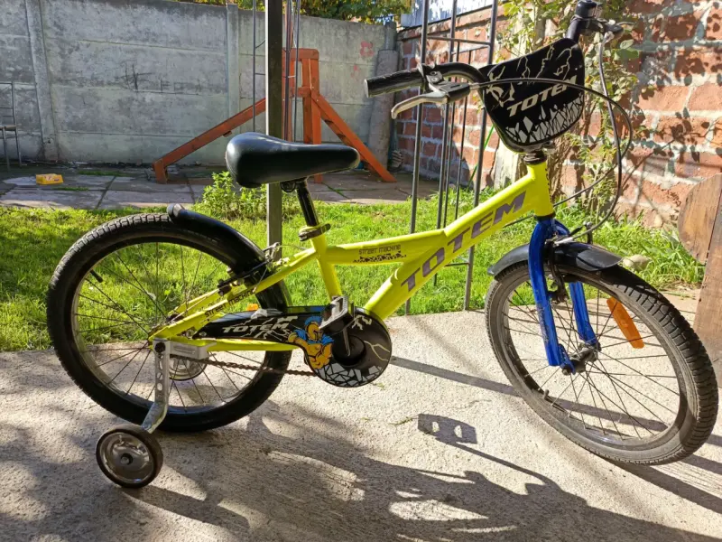 Bicicleta Totem amarilla para niños - 2