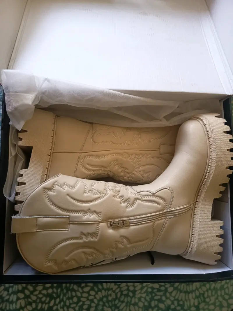 Botas beige estilo vaquero cmoran - 1