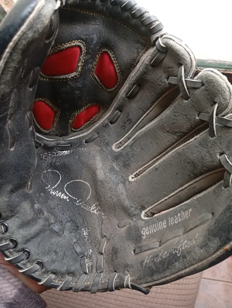 ⚾ GUANTE VINTAGE DE BÉISBOL + PELOTA AUTOGRAFIADA - 2
