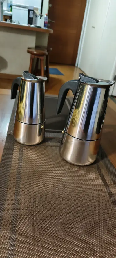 Cafeteras italianas de acero inoxidable - miniatura 1