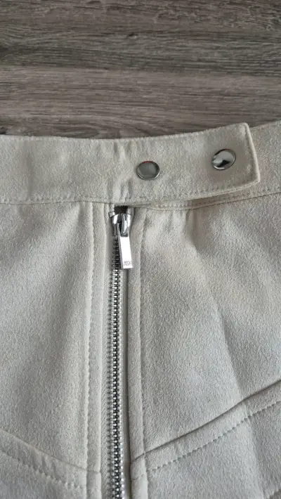 Mini falda beige con cierre - miniatura 2