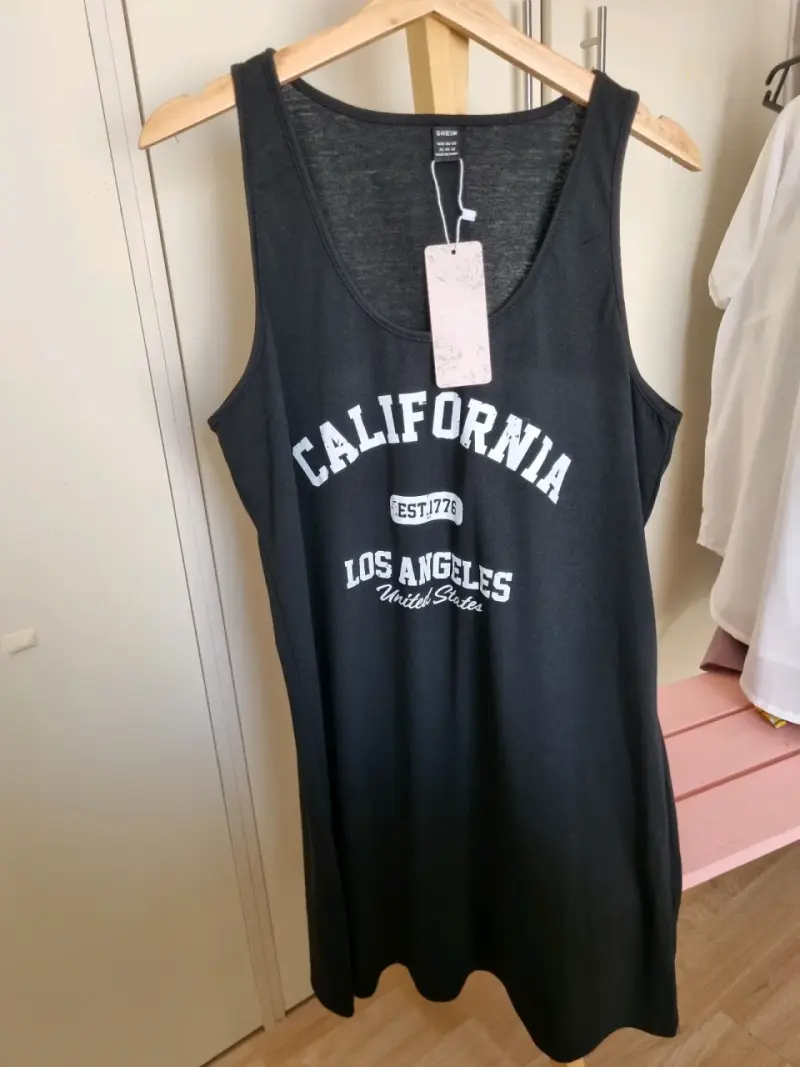 Polera negra California - 3