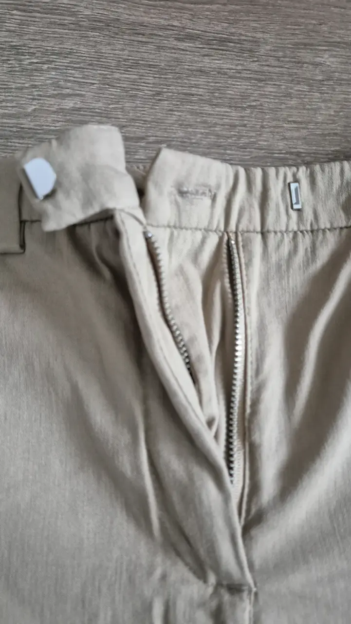 Pantalones beige clásico - 3