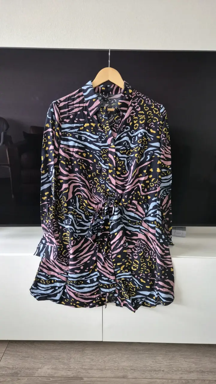 Vestido camisero estampado colorido - 1