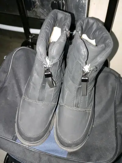 Botas negras con forro talla 35 - miniatura 1