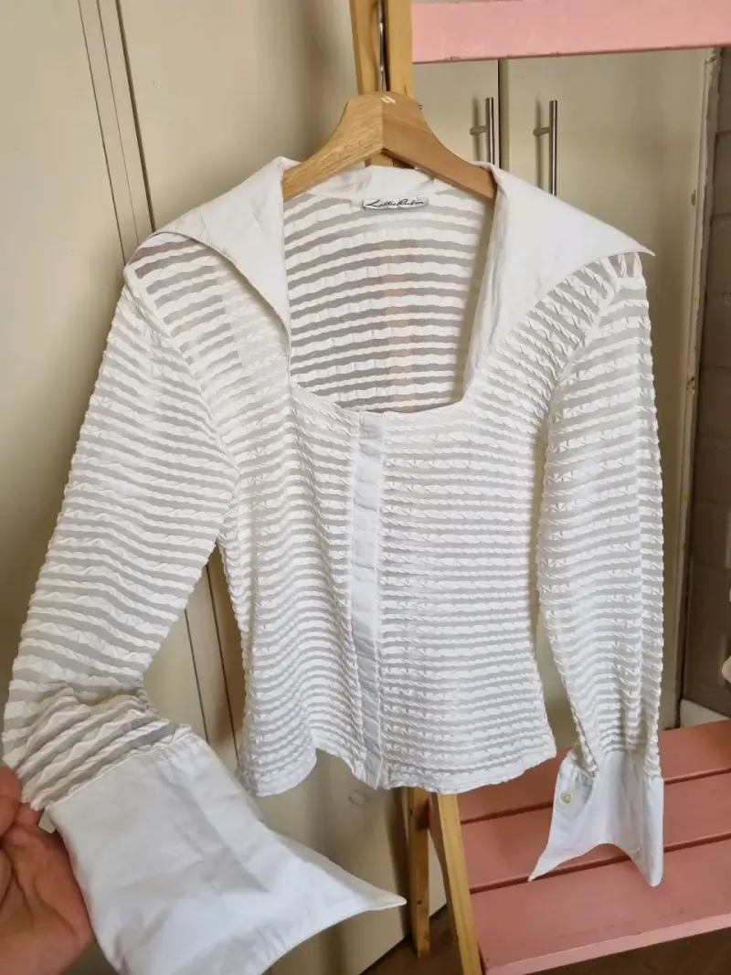 Blusa blanca de rayas transparente - 3