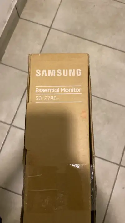 Monitor Samsung S3 27 pulgadas - miniatura 1