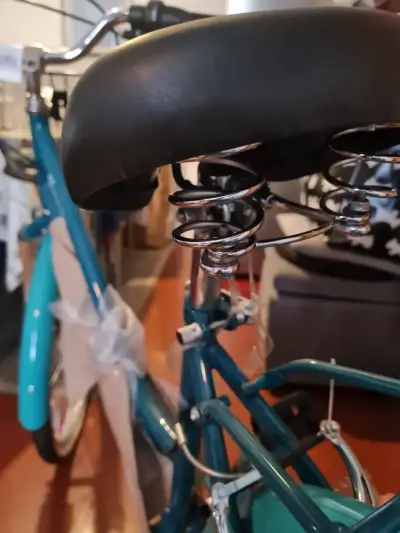 Estoy vendiendo una bicicleta nueva - miniatura 6
