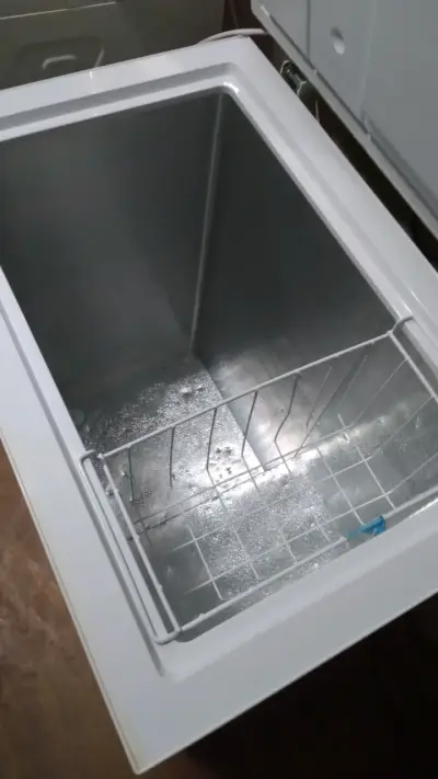Congelador Electrolux A+ - miniatura 2