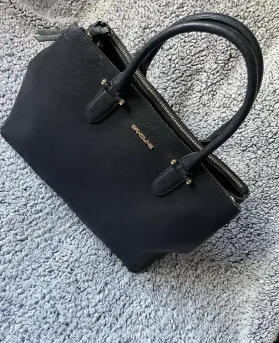 Bolso negro elegante - miniatura 1