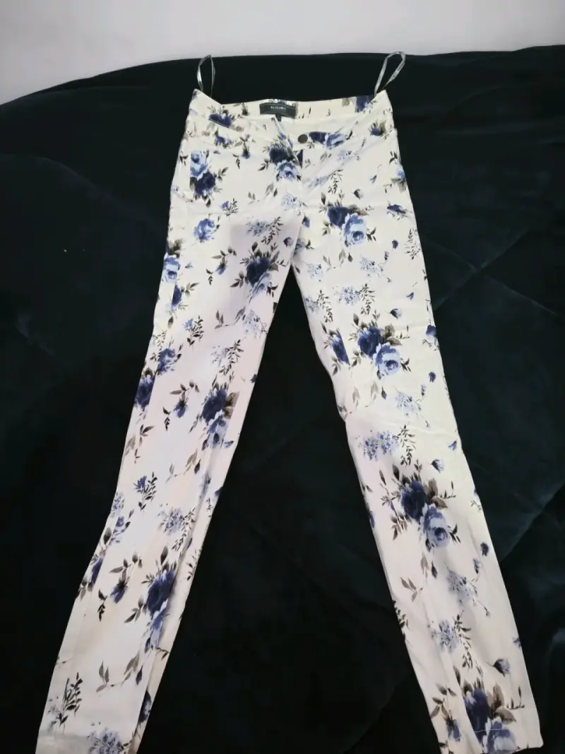 Pantalones estampados florales