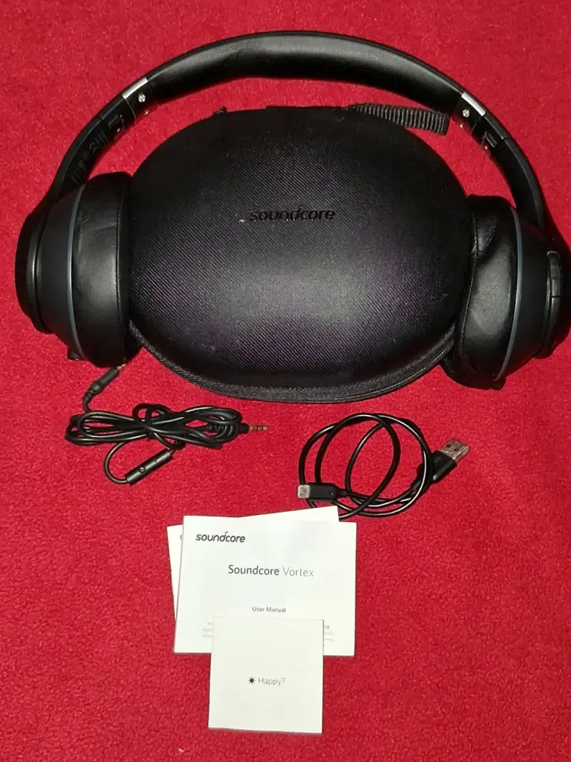 Audífonos Anker Soundcore Vortex con estuche - 1
