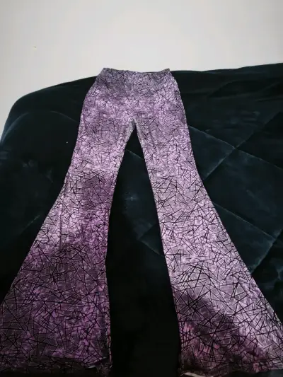 Pantalones acampanados - miniatura 1