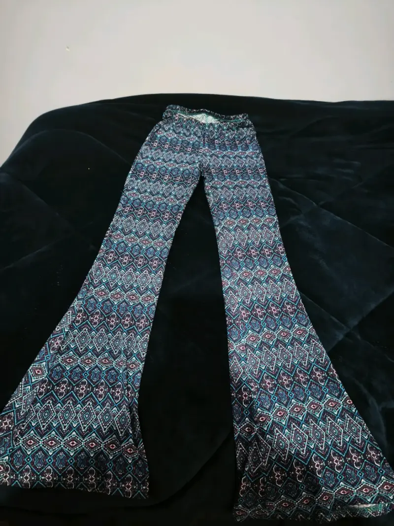 Pantalones acampanados - 3
