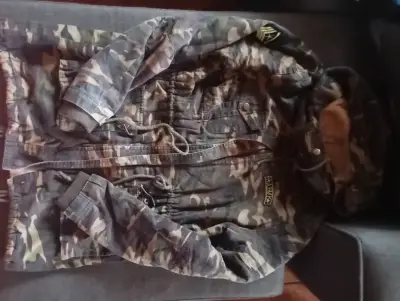 Parka verde con capucha de pelo - miniatura 5