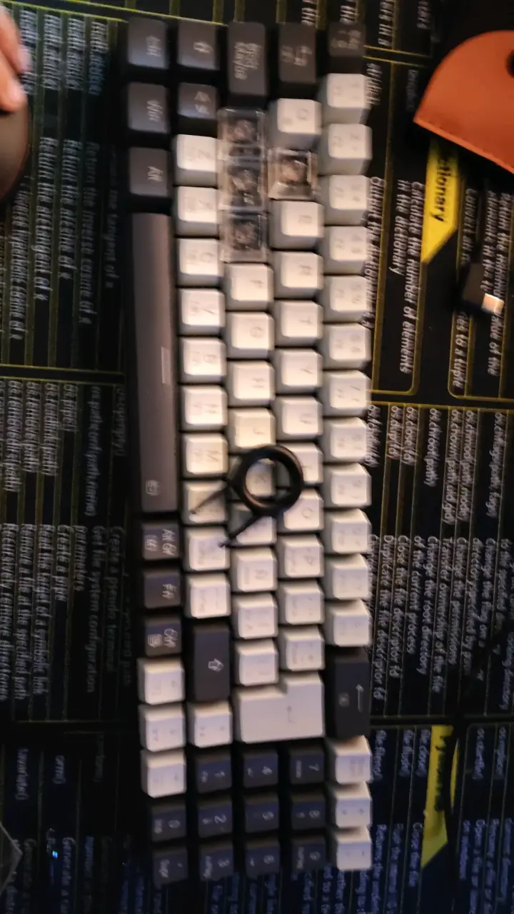 Teclado mecánico rgb thunderobot - 2