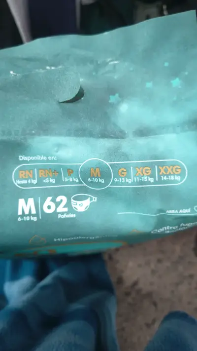Pañales Pampers M 62 unidades - miniatura 2