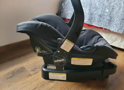 Silla de auto infantil negra - miniatura 6