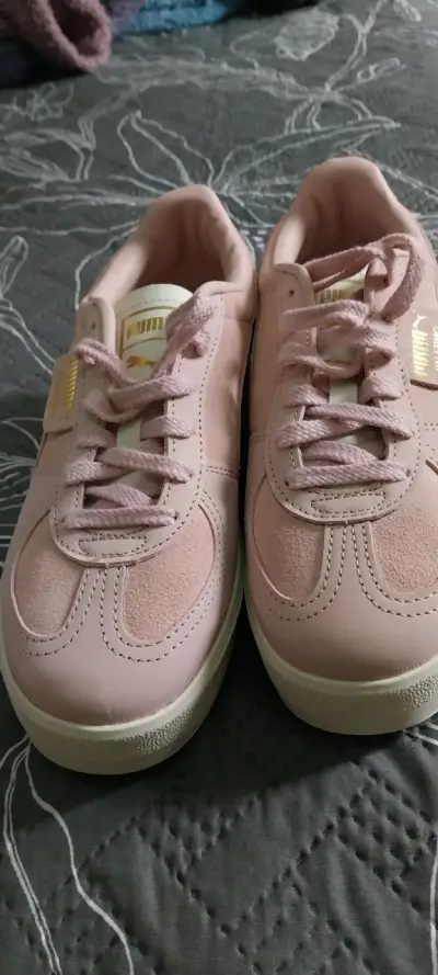 Zapatillas deportivas rosas - miniatura 1