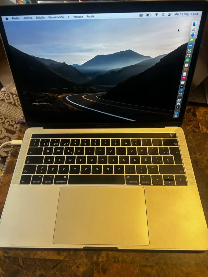 Apple MacBook Pro A1706 - 3