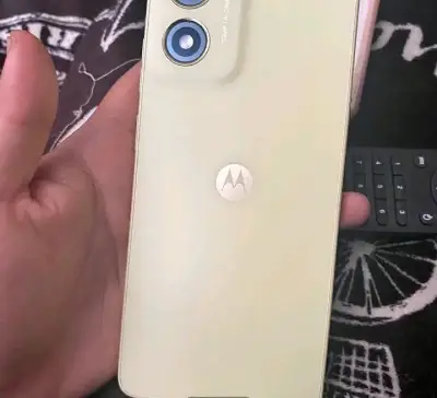 Smartphone Motorola e 14 color beige - miniatura 1