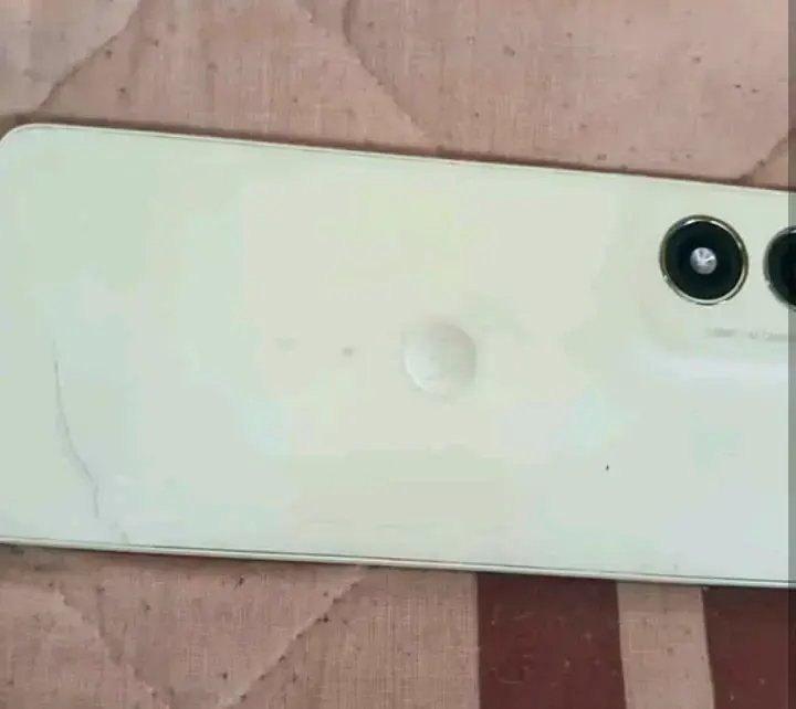 Smartphone Motorola e 14 color beige - 2