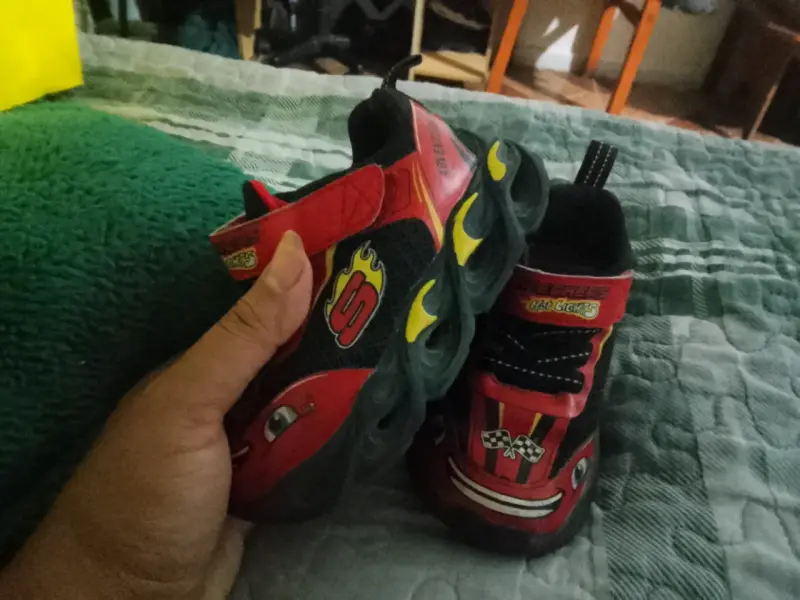 Zapatillas infantiles con luces - 2