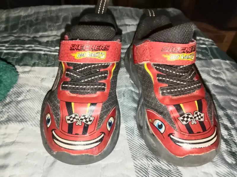 Zapatillas infantiles con luces - 3