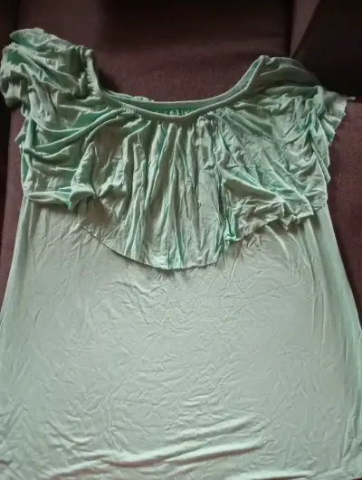 Vestido verde claro fruncido - miniatura 2