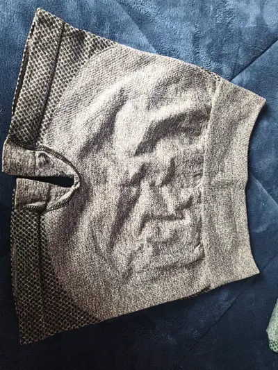 Shorts deportivos gris textura - miniatura 2