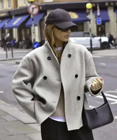 Abrigo beige de botones - miniatura 2