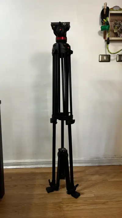 Trípode Manfrotto con funda - miniatura 3