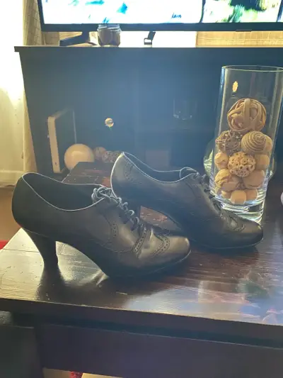 Zapatos negros Hush Puppies - miniatura 2