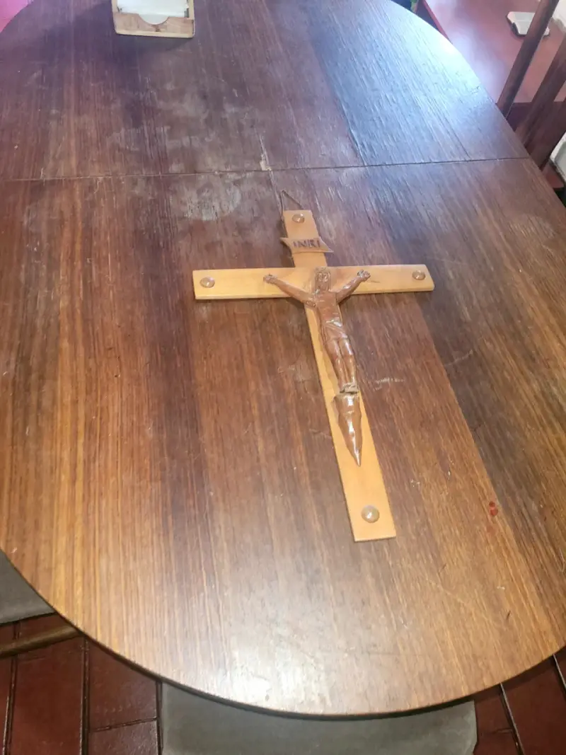 Cruz de madera para pared - 1