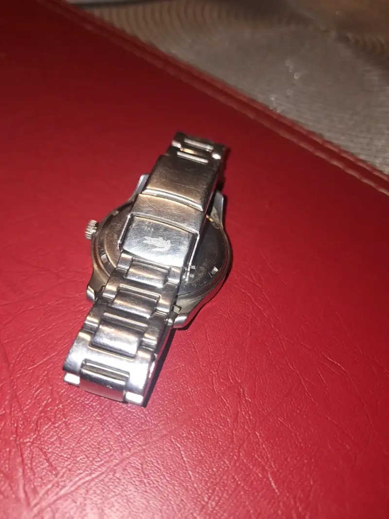 Reloj metálico negro analógico - 2